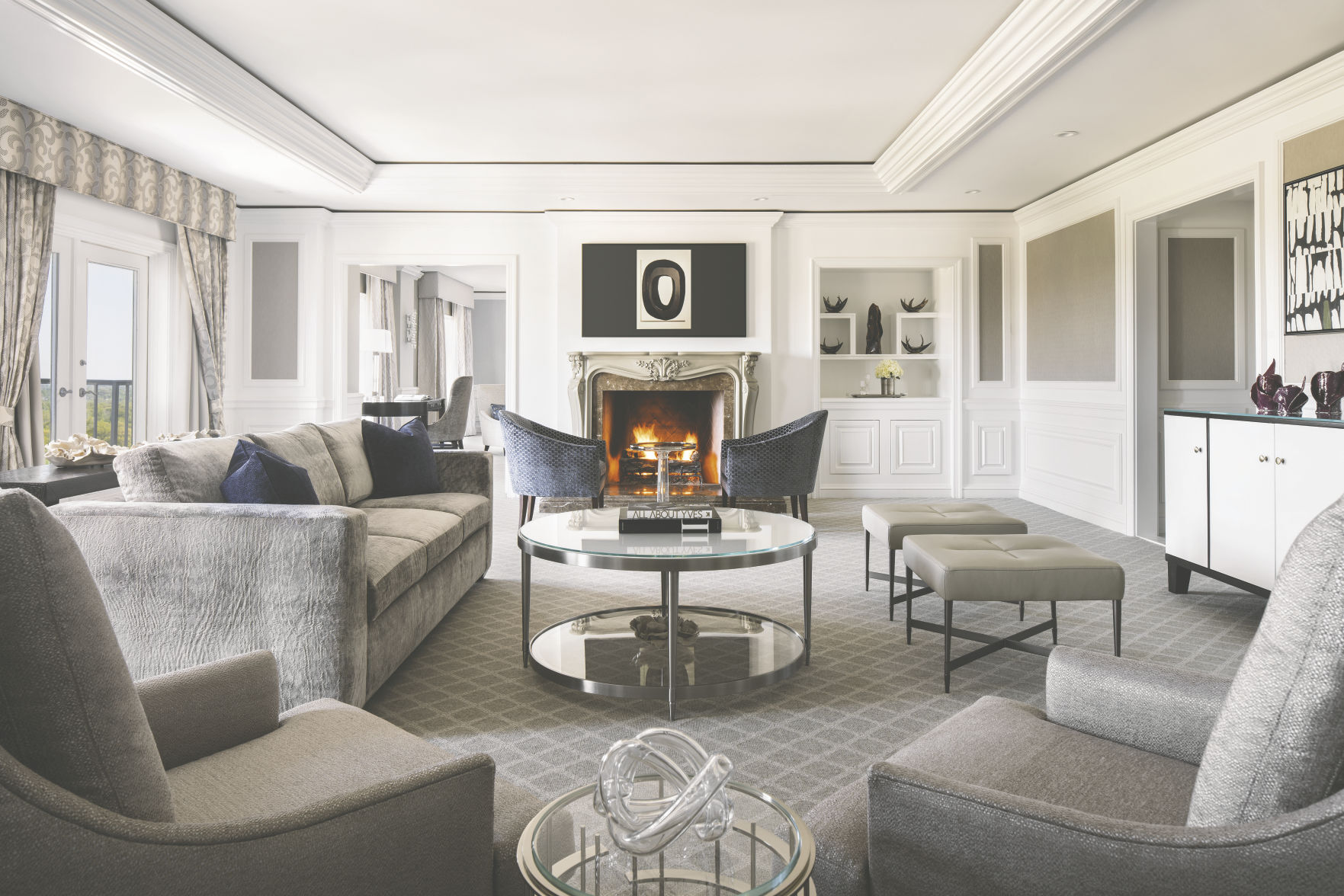 STL_Ritz_Livingroom01_C_source.jpg